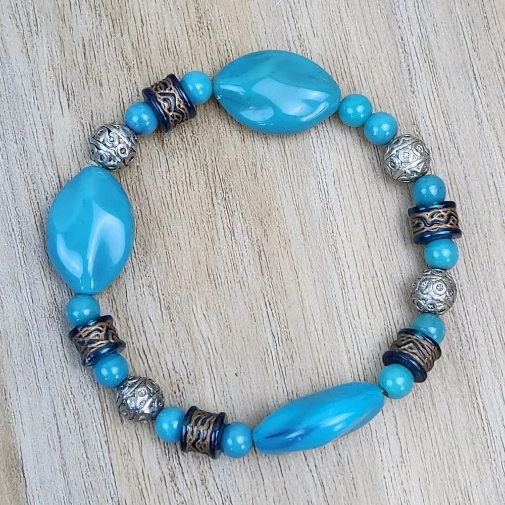 🔺️Turquoise Stone & Antique Silver Plated Beads Stretchy Bracelet
